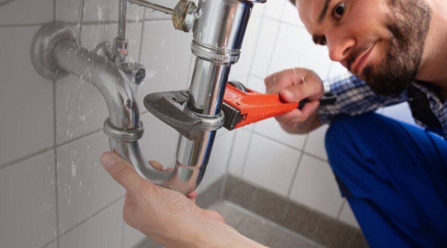 Expert burst pipe repair services in Glen Easton, WV
